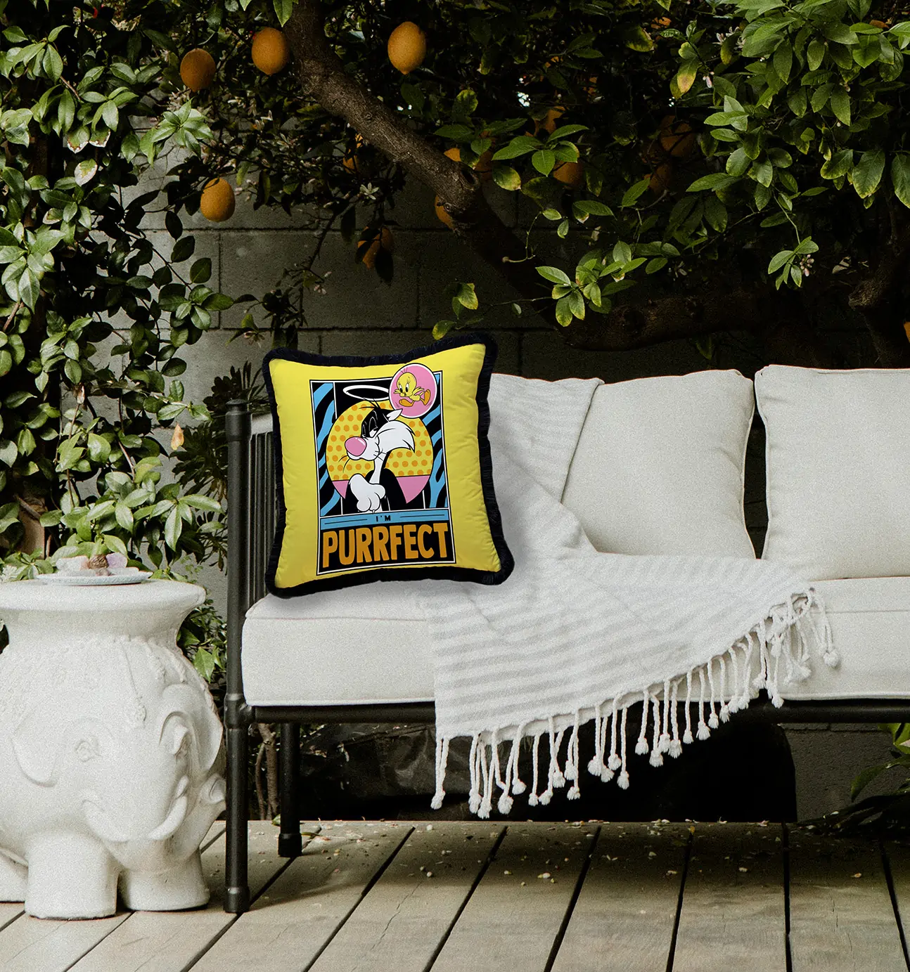 CUSHION / EY330