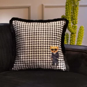 CUSHION / EY256