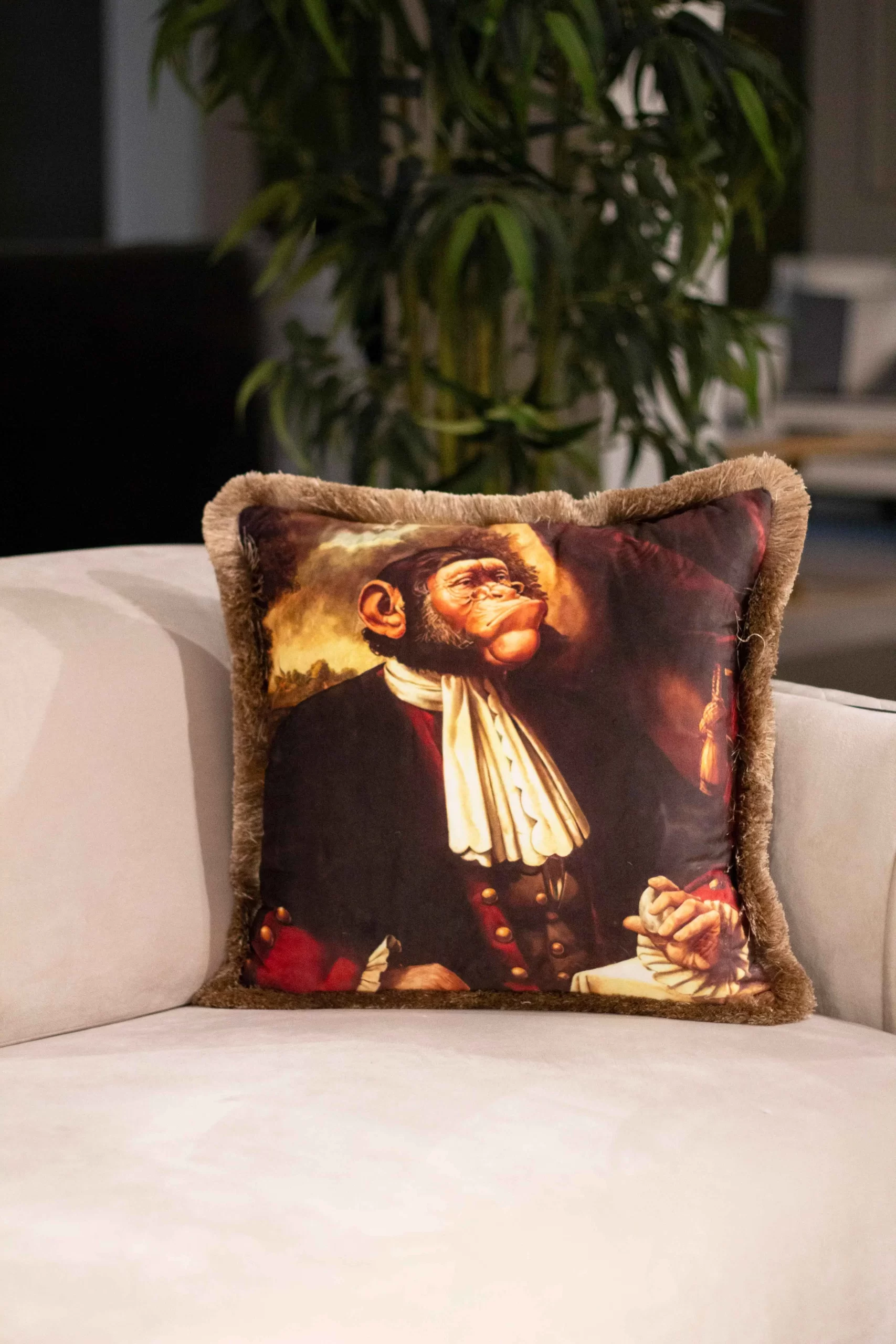 CUSHION / EY249