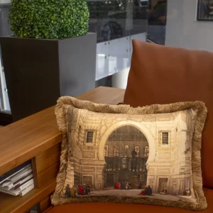CUSHION / EY270