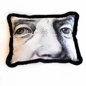 Alternative view of CUSHION / EY277