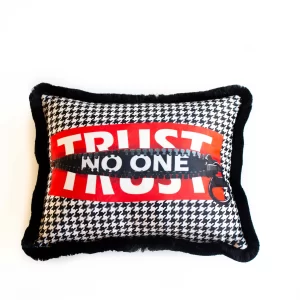 Alternative view of CUSHION / EY282