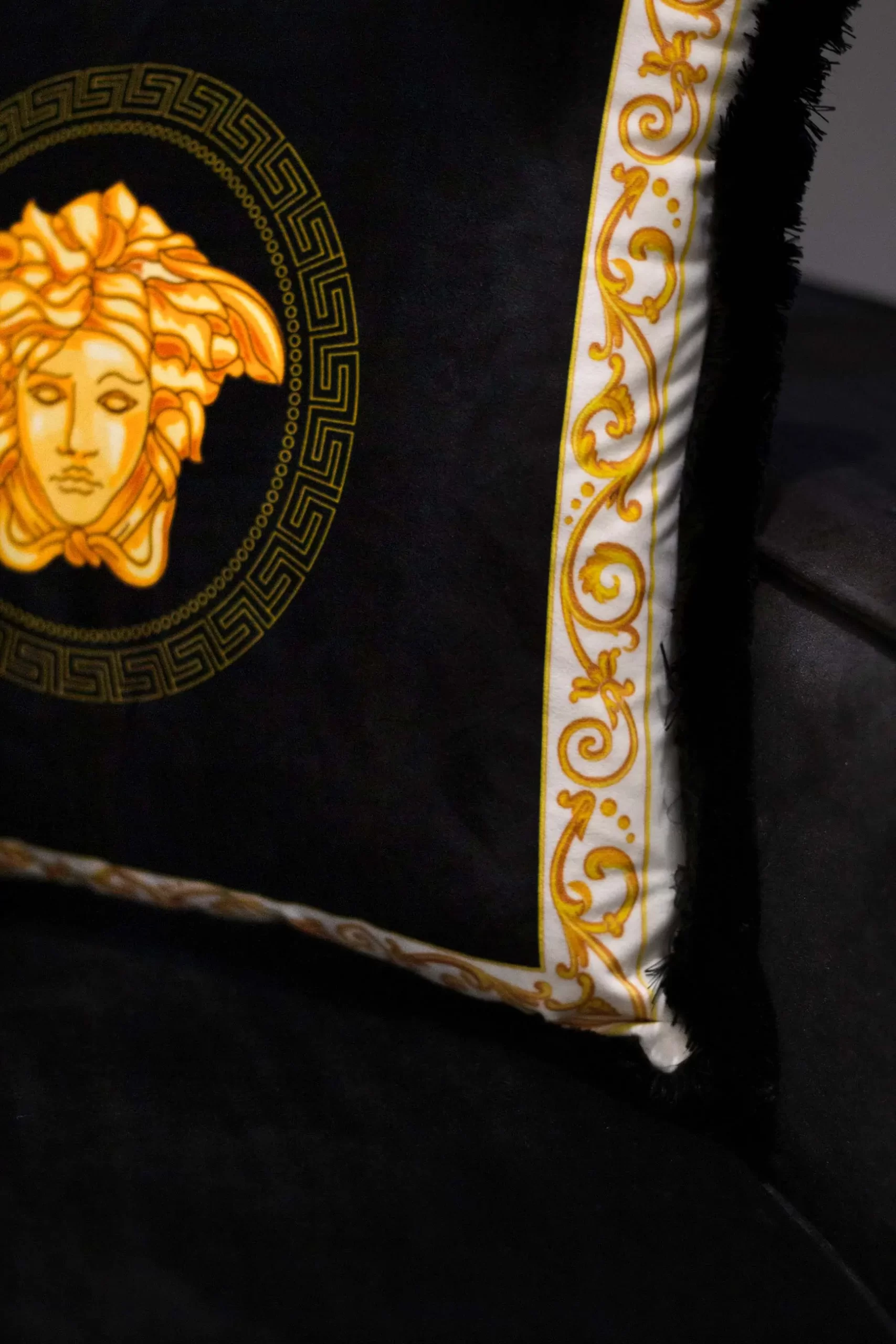CUSHION / EY235 - Image 3